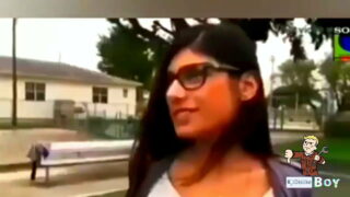 Steaua americană fierbinte Mia Khalifa își primește pizda fistinguită tare