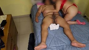 masajista madura tetona y culona se folla a sus clientes pt 1