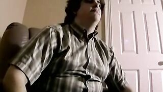 JoeSchmoeXXX.com - Chubby amateur bi dude Nick strokes his massive cock