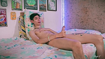 Cute Skinny Twink Jerking His Big Cock And Shooting His Cum Handsfree