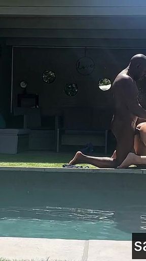 Lumacarie Gets Fuck at Swiming Pool