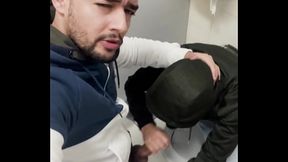 Me chupou gostoso, gozou e foi embora feliz.