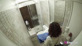 ”Moroccan teen tries her first double vaginal with 2 lucky dudes”