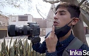 Latina petite timida de 18 anos es follada por desconocido morboso de peru.