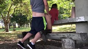 Park bench bangin' in broad daylight &mdash;  spectators gettin' off on the action