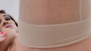 Cougar With Big Tits And Ass In Heat - Brad Newman