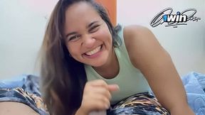 Colombiana Vanessa gives me hot, muddy oral fuck-fest and almost gets caught. 1win!