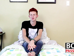 Twink Dylan Mermaid takes a break to jerk it off for fans