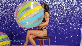 Jessie Inflates 2 Beach Balls HD WMV (1920x1080)