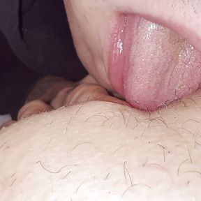 Licks MILF&#039;s hot pussy and gets a clit orgasm