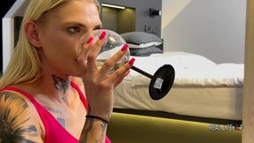 rlp 84: new face 22 y.o. lexie first piss drinking.
