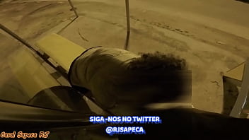 UMA RAPIDINHA NO PONTO DE &Ocirc_NIBUS DE MADRUGADA