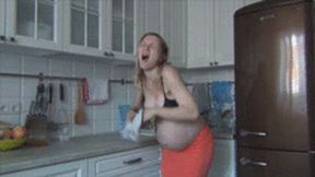 Labor contractions HD (in the kitchen)