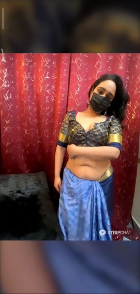 LuscousPussy Indian Bhabhi Ki Sexy Seducing Dance
