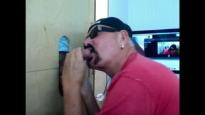 ”Hung Stud Gloryhole Deep Throat”