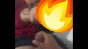 Estudiante chupando la verga al director del colegio para que no repita de grado