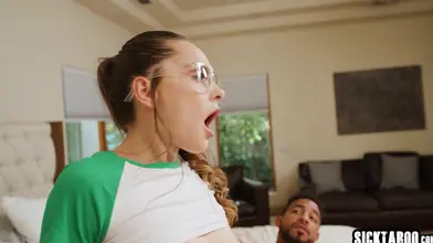 jawdropping teen hooks up with HUGE shemale