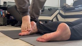 Gia Love & RichPeruvian Massage Each Others Feet Using Their Feet | Latina Soles | Barefoot Foot Massage