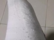 calcetines blancos masturbándose parte 2