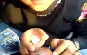 Hisap Dalam Lori - Blowjob dalam Lori dengan Babe Asia