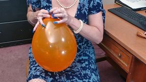 ms lee s sex ed - balloons or blowjobs