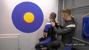 guyzin2rubber, wet suits to rubber