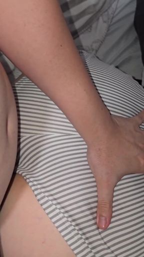 Mature Big Ass Gets Fucked on All Fours in a Morning Quickie