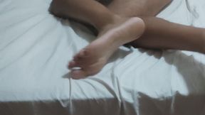 ladysilva naked in bed playing with a butt plug in her hot ass