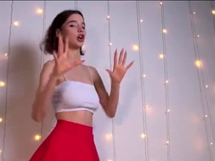 Brunette amateur webcam babe pleases pussy