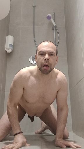 want to show off by peeing