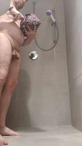 want to show off by peeing