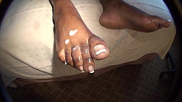 Lisa Rivera makes me cum with her sexy feet