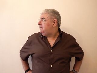 AMATEUR CRAVES SPOUSE'S COARSE PENIS TRADE