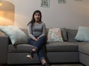 Inocente y sin experiencia asi se presenta Maria. Busco un maromo que me de caña