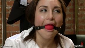 ”Campus girl vibed in ankle suspension”