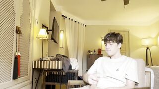 Twunk jerks in a motel and nearly gets caught