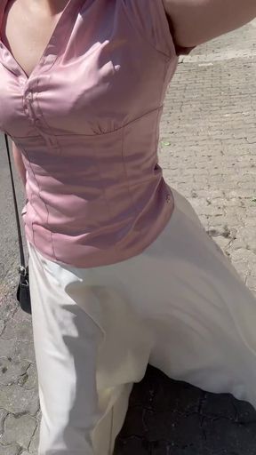Amateur cute girl shows off her pussy