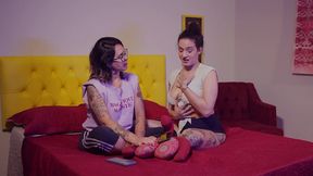 aprenda o segredo das lesbicas para deixar todas as mulheres de quatro pra voce.
