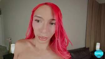 Tattooed pink haired trans woman gives hot blowjob on leather couch