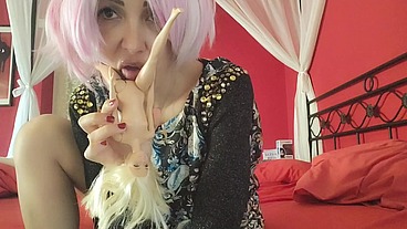 Chantal Channel : don't know what happened to me, but I peed on my barbie