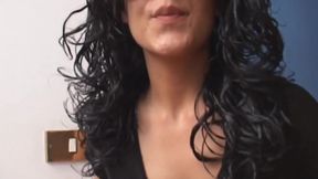 Italian amateur brunette filmed with sunglasses and wig while she&#039;s banged like a bitch