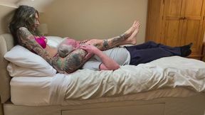 Edone 01 - Coach Roger gives Edone a Wrestling Lesson in Headscissors and Smothering Technique