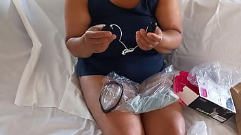 #3 Unwrapping a gift from a fan  Ein Geschenk von einem Fan auspacken