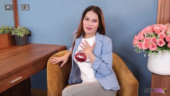 Paula's Thai Temptation: Solo Asian Masturbation Delight