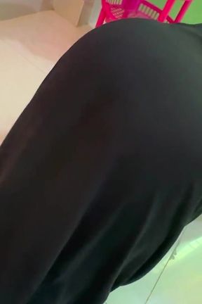 Egyptian Big Ass Hot Muslim Stepmom Stuck Under Bed Just Then I See Her Pussy and Fuck Her Big Ass