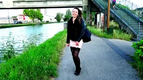A Reims avec Emmanuelle, 28ans, croupière !