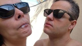 Beijos molhados e v&aacute_rias cuspidas na boca - Fetiche de cuspir na boca