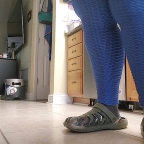 Morning coffee tight blue leggings & socks 02222024