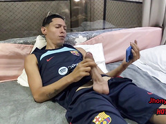 PRIMO HETERO BATENDO UMA E RESOLVI ALIVIAR ELE 2