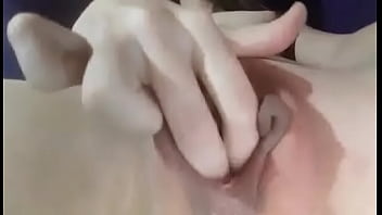 Hungarian teen masturbating (magyar l&aacute_ny masztizik)